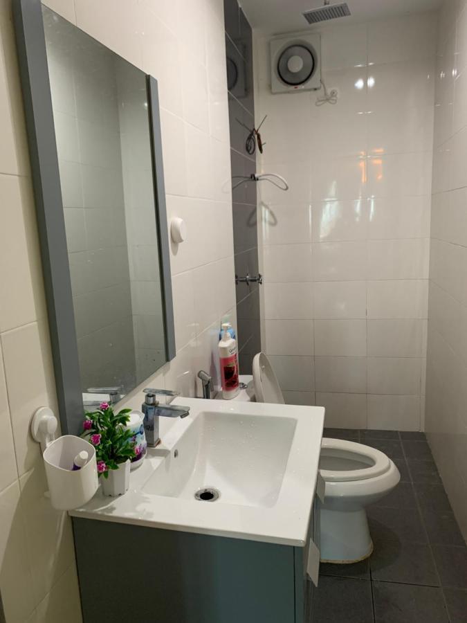Kb Wakaf Che Yeh Apartment Кота-Бару Екстер'єр фото